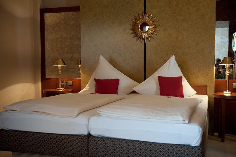 Hotel Central Frankenthal  Szoba fotó
