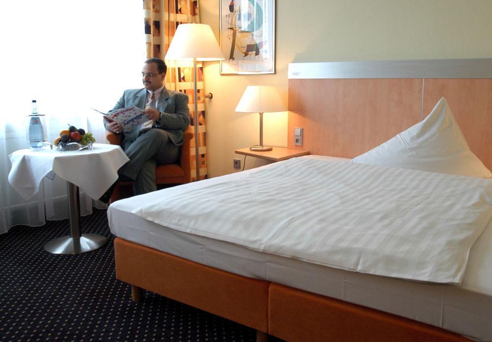 Hotel Central Frankenthal  Kültér fotó