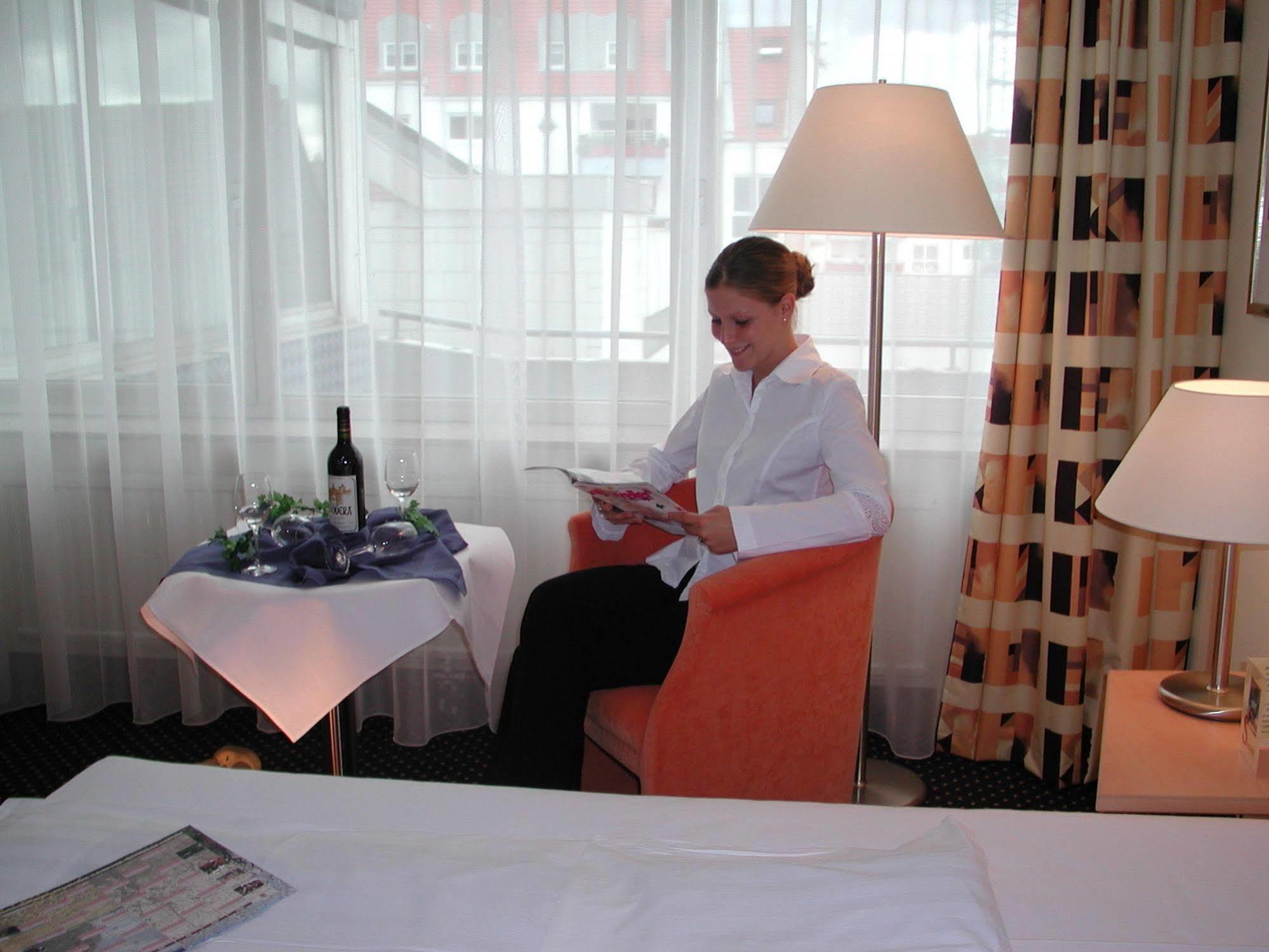 Hotel Central Frankenthal  Kültér fotó