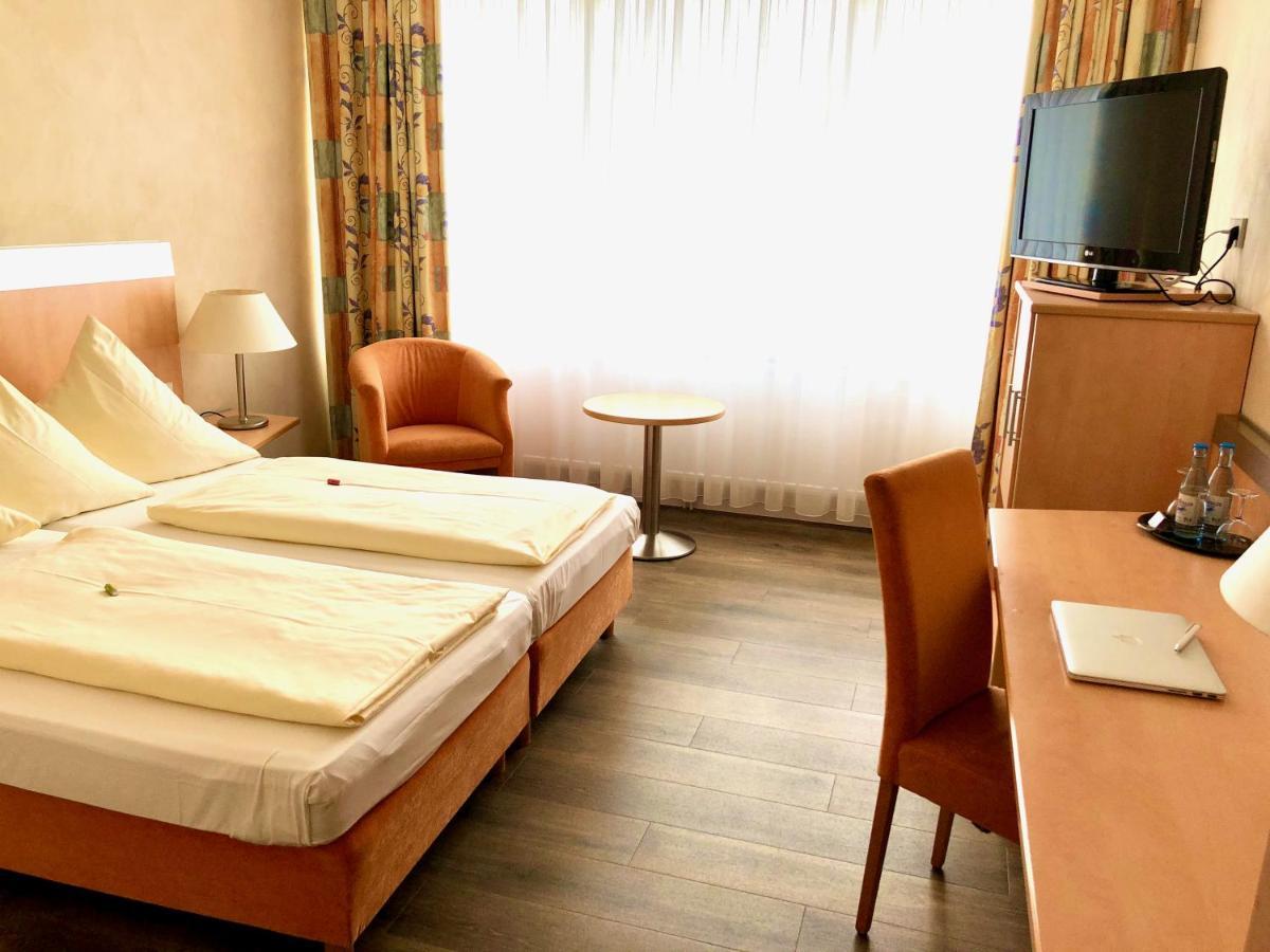 Hotel Central Frankenthal  Kültér fotó